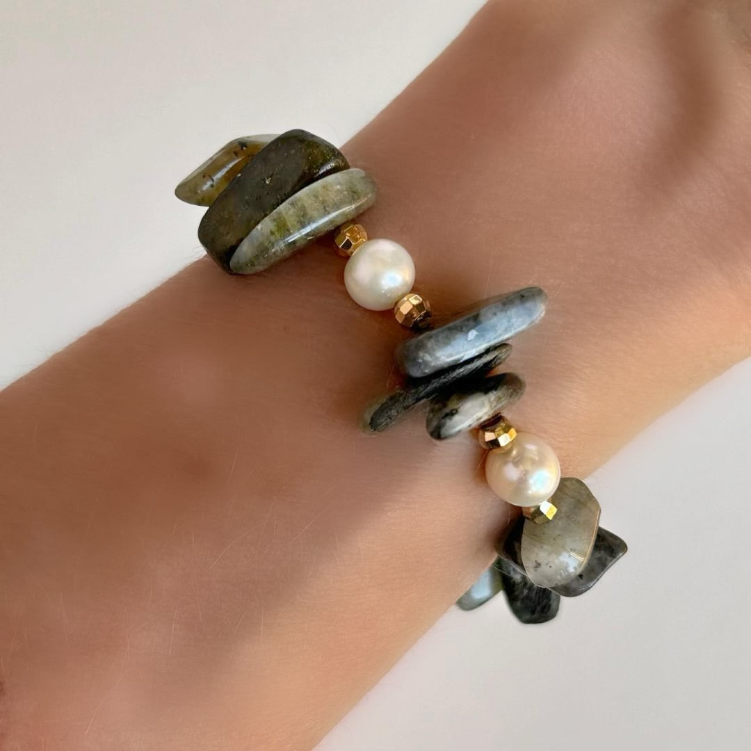 Labradorite Stick and Pearl Stretch Bracelet