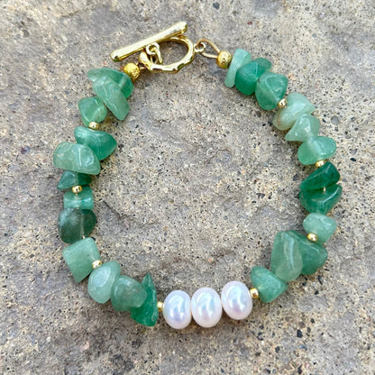 Green Aventurine Chip and Pearl Toggle Bracelet