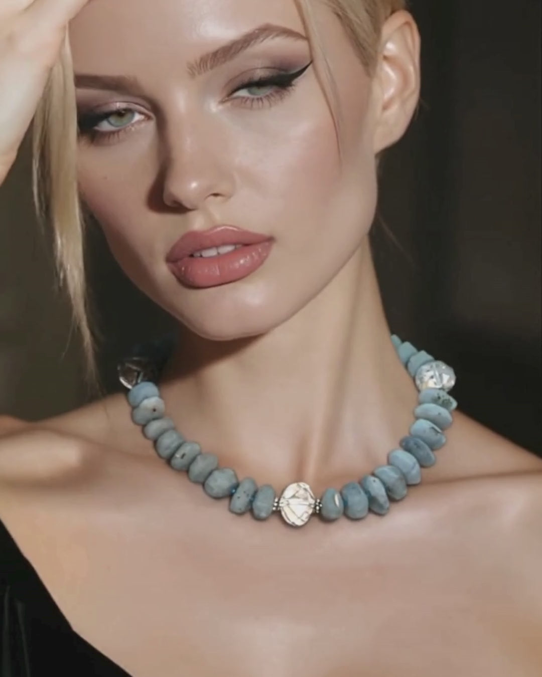 Load video: Aquamarine Crystal Collar Necklace